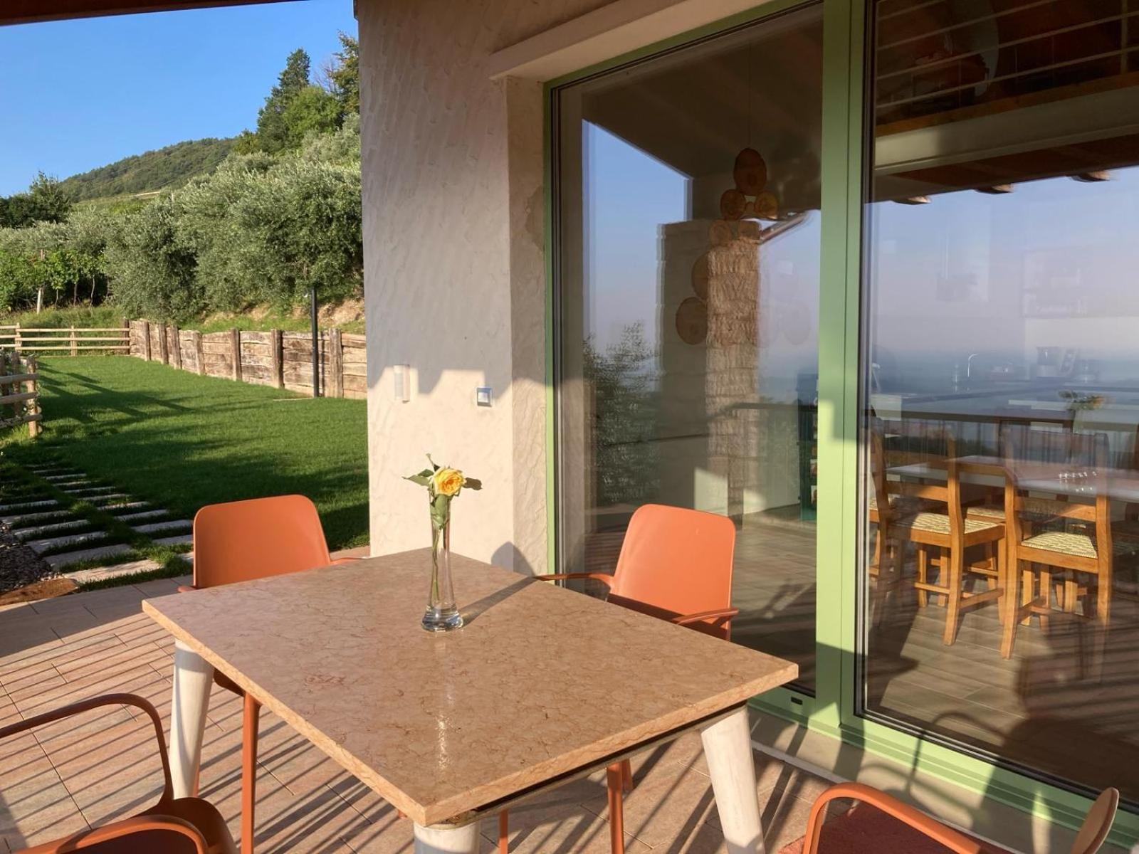 La Terrazza In Collina Acomodação com café da manhã Cavalo Exterior foto